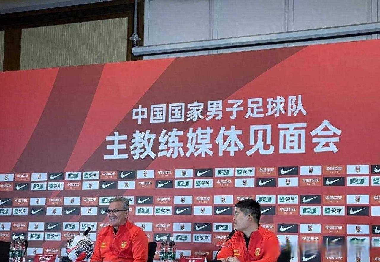 关于足球比赛的热门话题引发热议