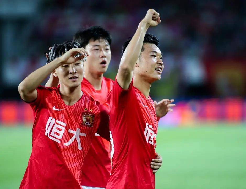 包含国足队史唯一一次！体坛：霍顿下课有十五六名国脚站出来公开反对的词条